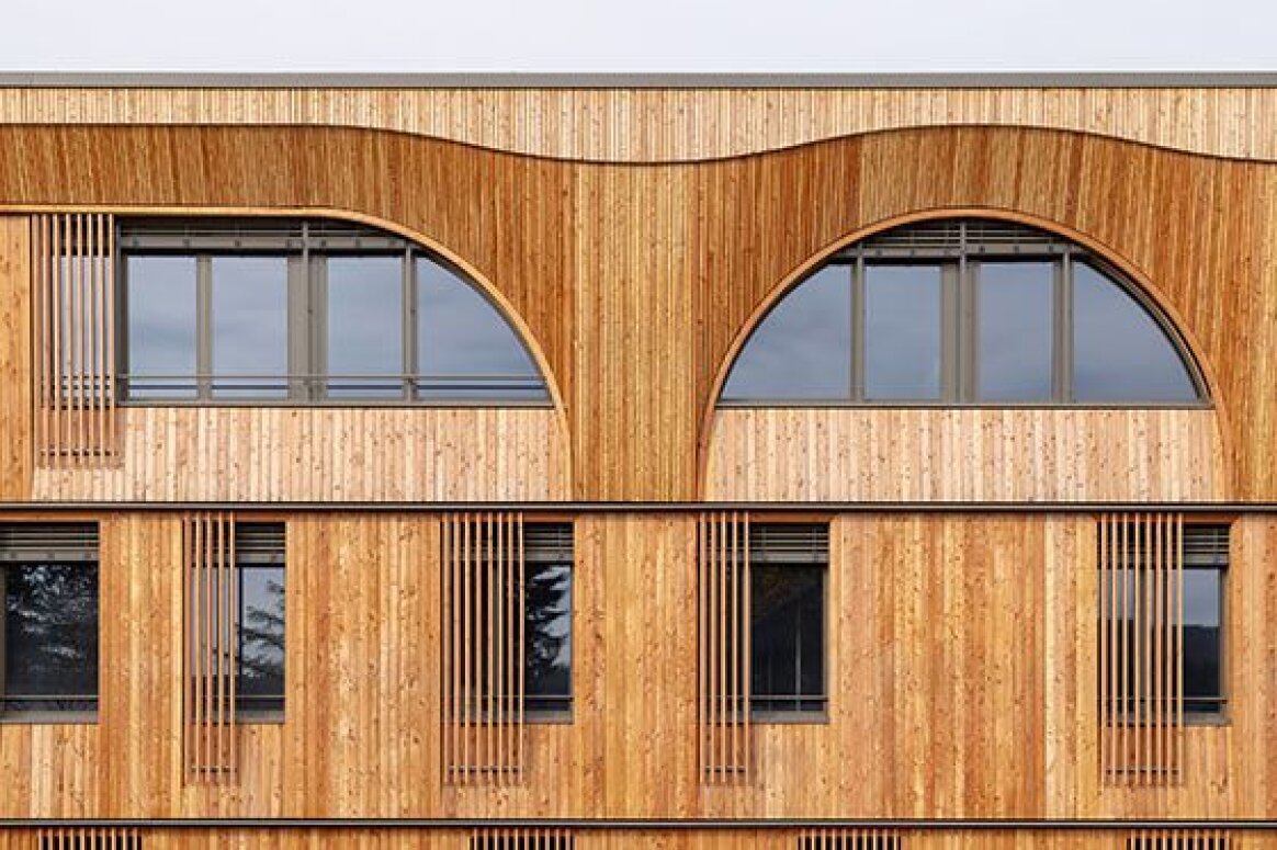 Runde Fassaden-Bauteile für die Klinik Arlesheim