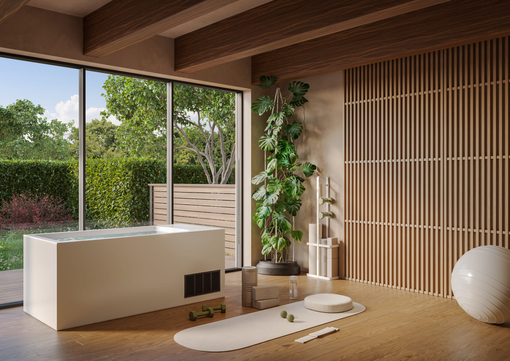Ein modernes, ruhiges Fitnessstudio mit Holzböden, Yogamatte, Gymnastikball, Gewichten, Topfpflanzen und einer Badewanne vor großen Fenstern mit Blick auf einen üppigen grünen Garten.